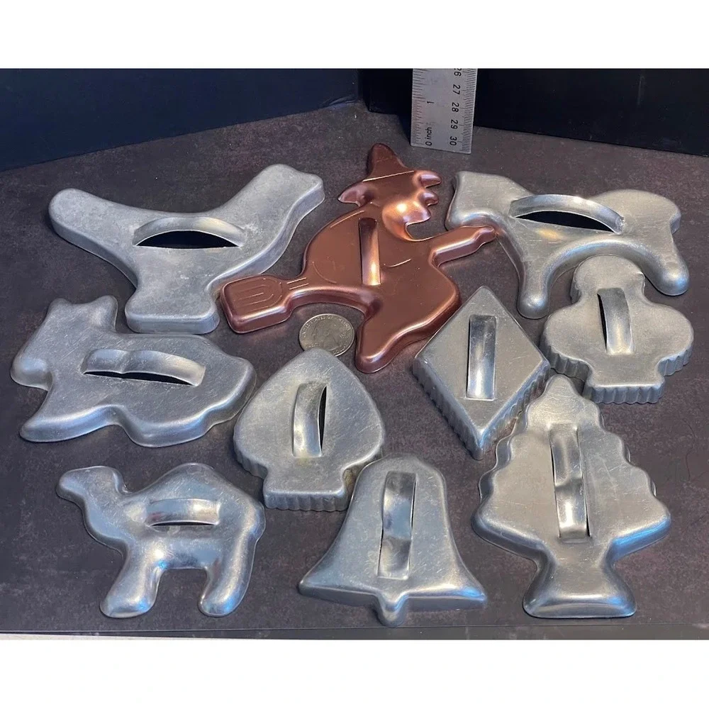 Vintage Metal Cookie Cutters Set Assorted Shapes Holiday Baking Fun‎